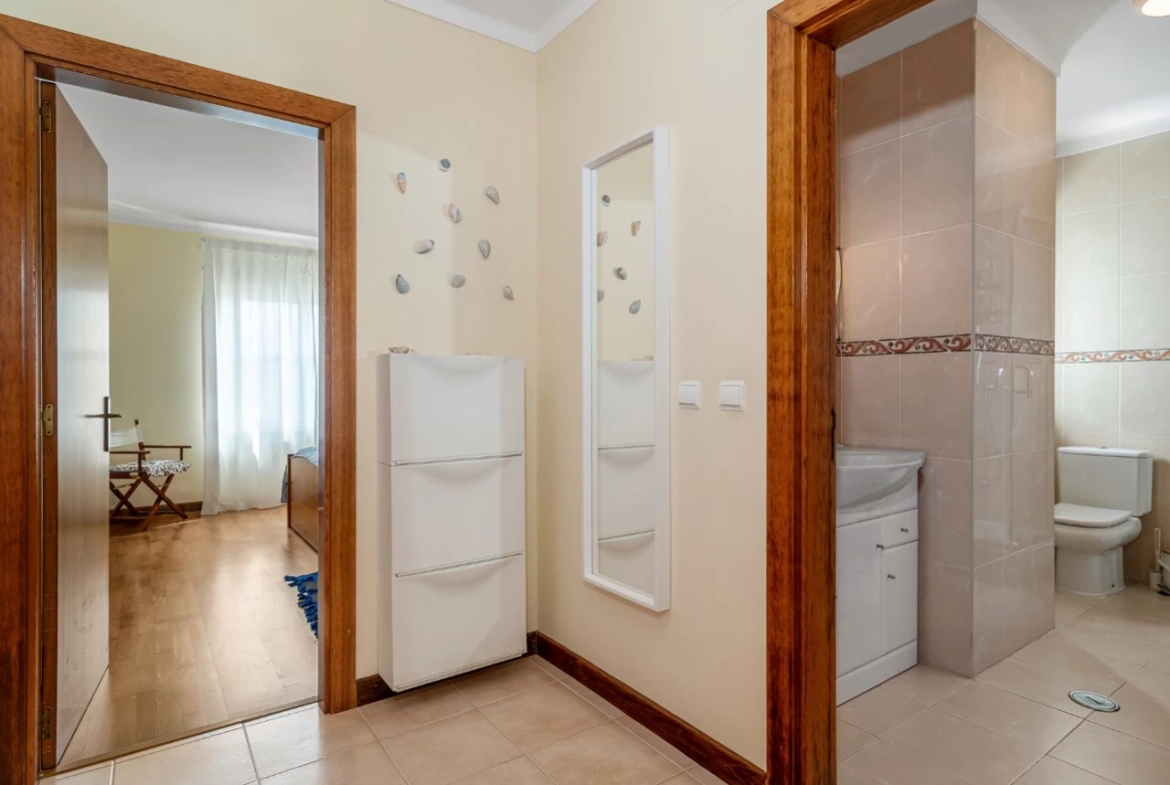 Apartamento a 400 metros da praia, com excelente exposição solar