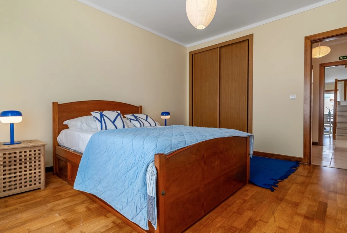 Apartamento a 400 metros da praia, com excelente exposição solar