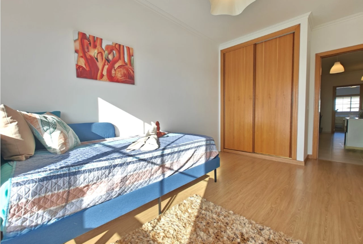 Apartamento T3 em Óbidos com vista desafogada
