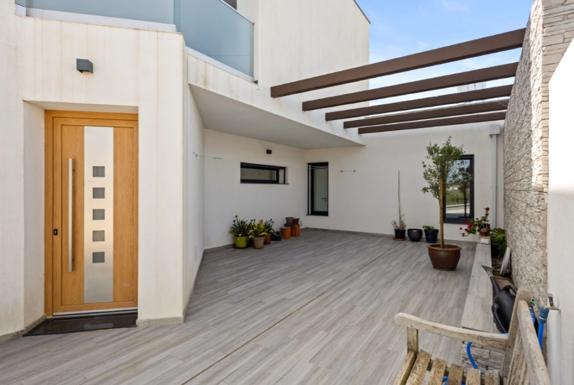 Moradia T3 com Vista Mar Deslumbrante
