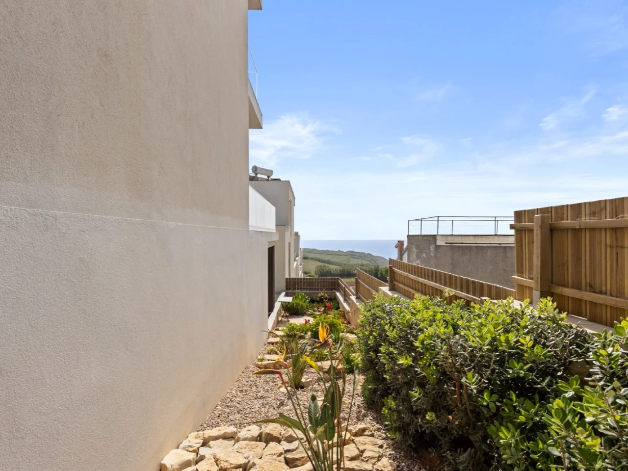 ID2408ca01-0000-0500-0000-0000194d07bd.jpg Moradia T3 com Vista Mar Deslumbrante