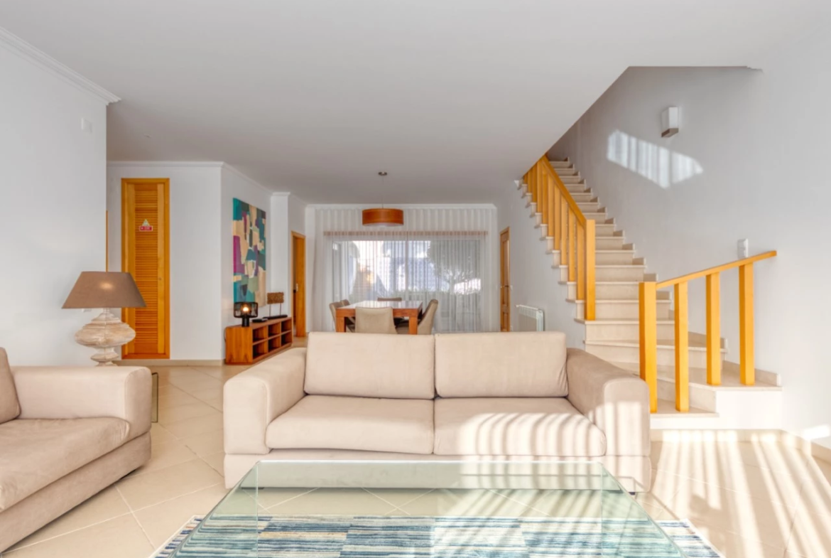 Deslumbrante moradia na Praia D’El Rey Golf & Beach Resort apenas a 200 metros da praia