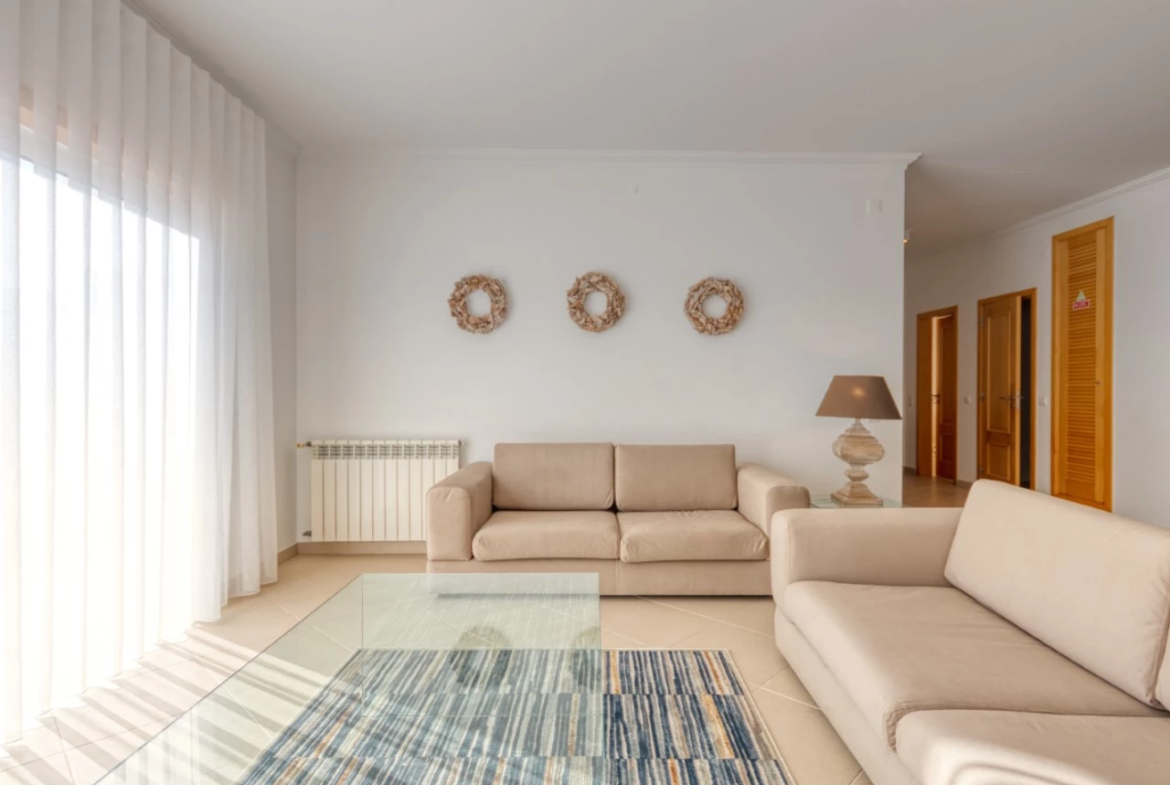 Deslumbrante moradia na Praia D’El Rey Golf & Beach Resort apenas a 200 metros da praia