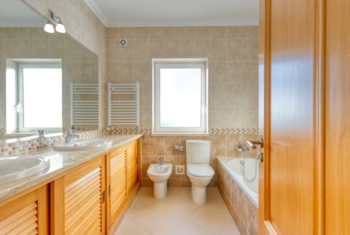 Deslumbrante moradia na Praia D’El Rey Golf & Beach Resort apenas a 200 metros da praia
