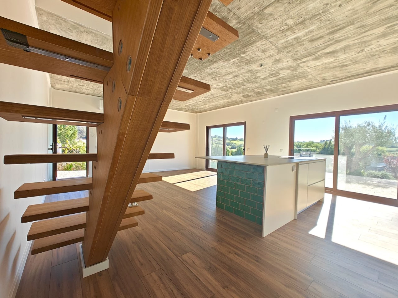ID4d7cc601-0000-0500-0000-000018f31910.jpg Moradia exclusiva com piscina em zona tranquila