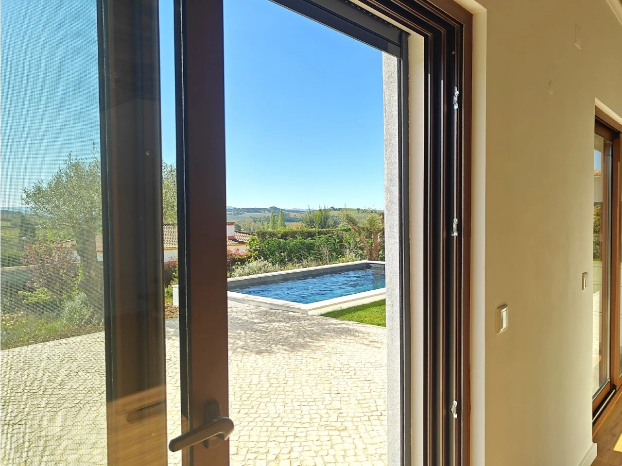 ID4d7cc601-0000-0500-0000-000018f31929.jpg Moradia exclusiva com piscina em zona tranquila