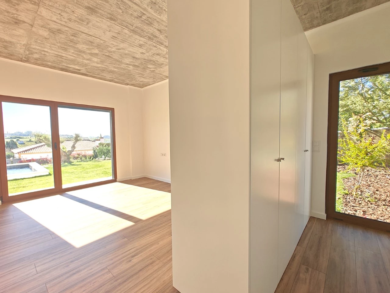 ID4d7cc601-0000-0500-0000-000018f31937.jpg Moradia exclusiva com piscina em zona tranquila