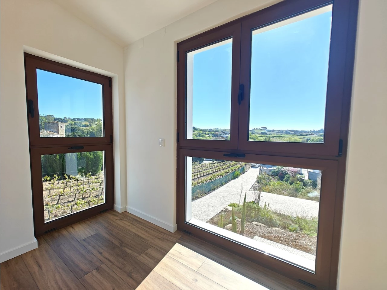 ID4d7cc601-0000-0500-0000-000018f31946.jpg Moradia exclusiva com piscina em zona tranquila