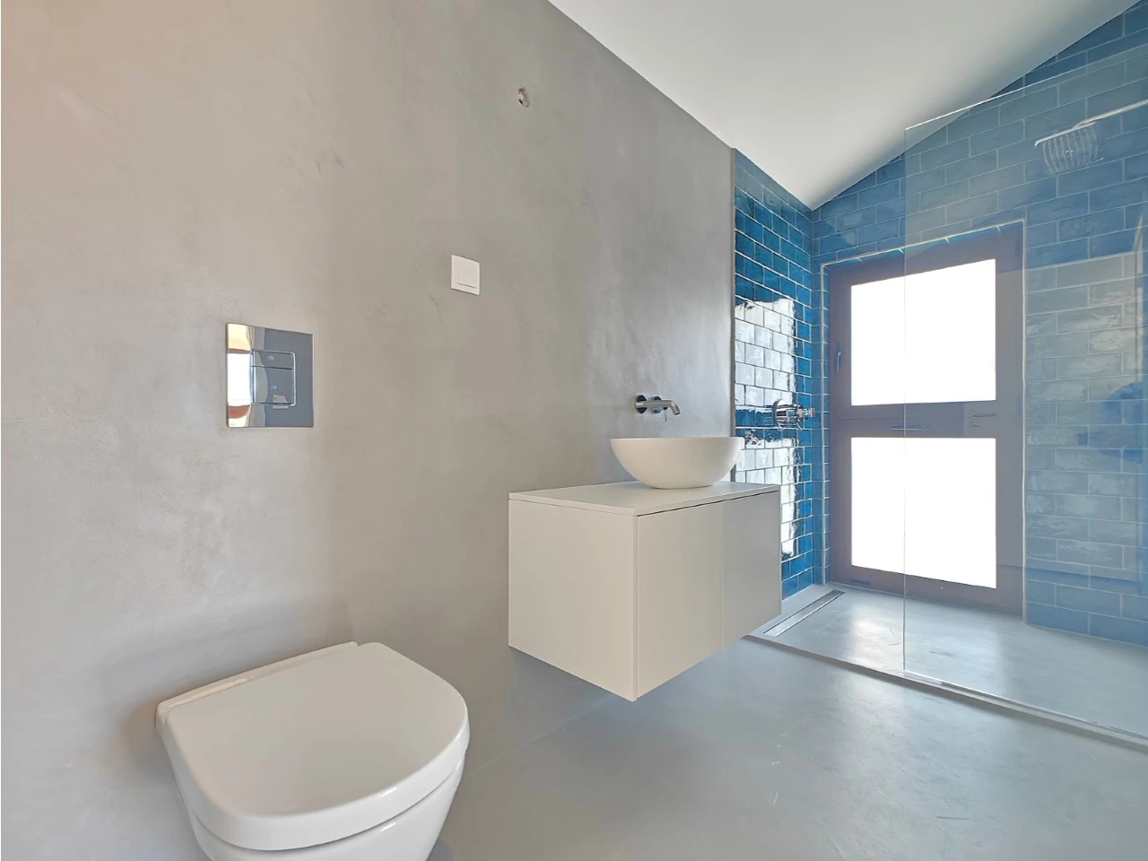 ID4d7cc601-0000-0500-0000-000018f3194a.jpg Moradia exclusiva com piscina em zona tranquila