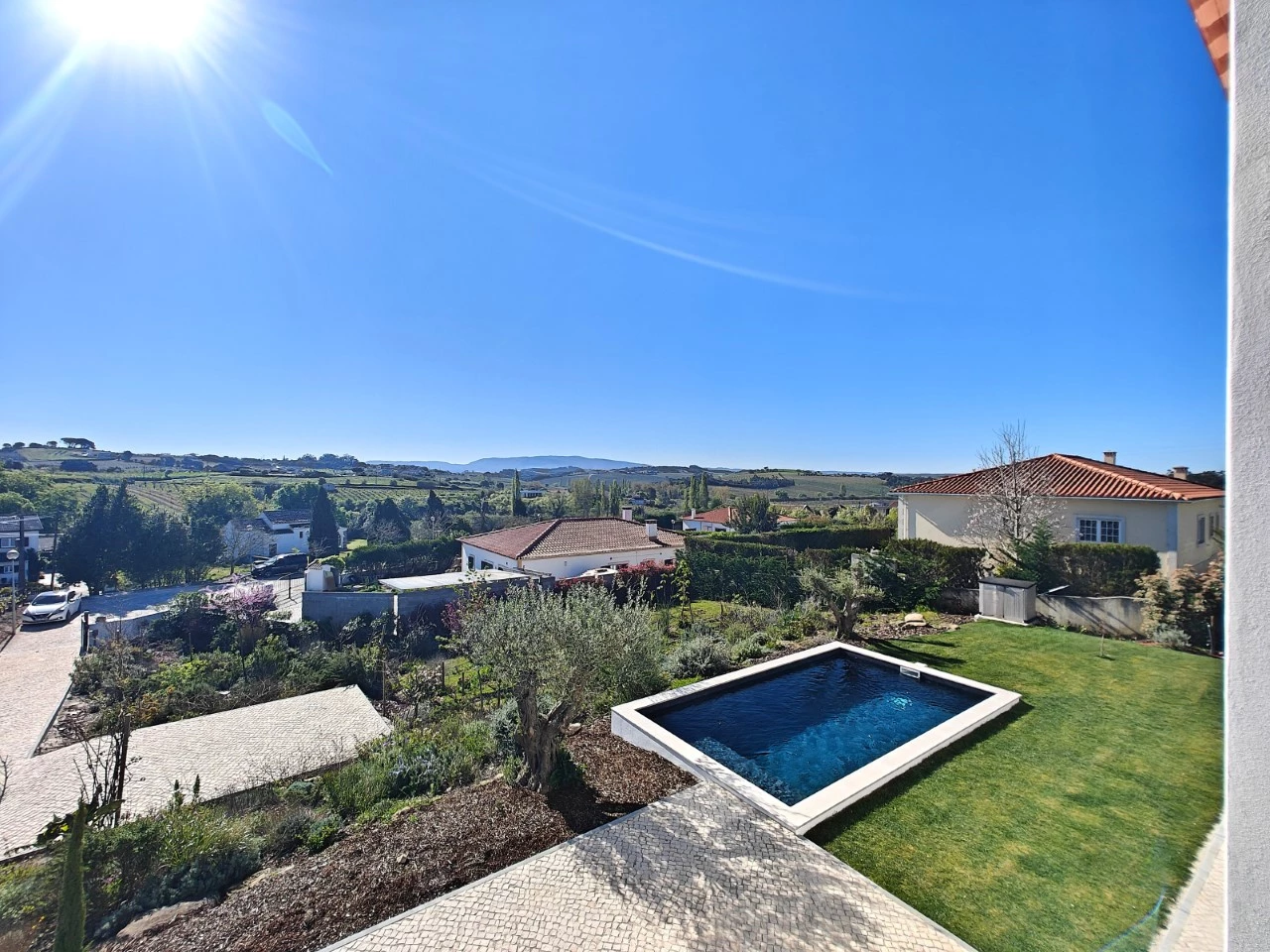 ID4d7cc601-0000-0500-0000-000018f3194e.jpg Moradia exclusiva com piscina em zona tranquila