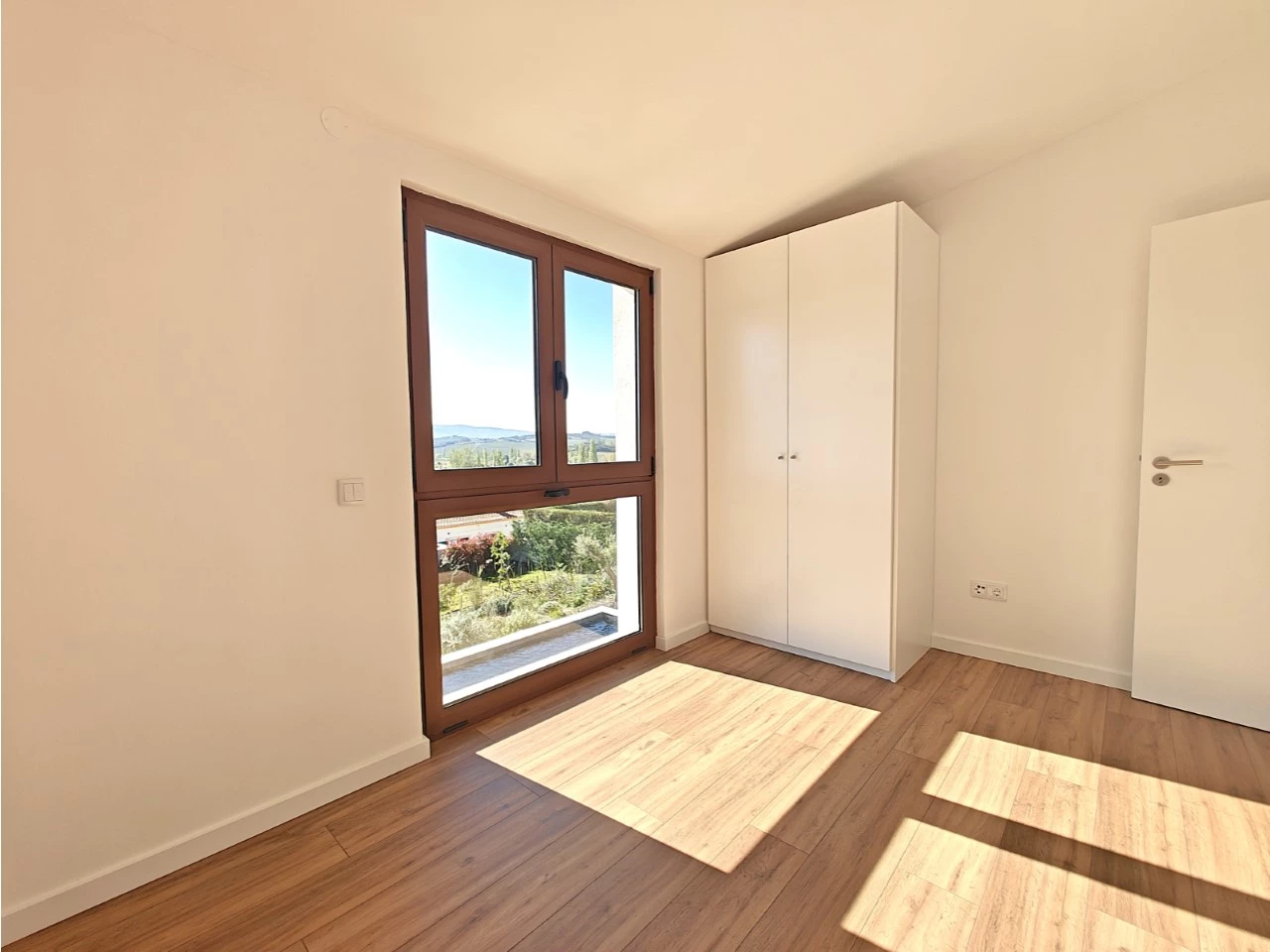 ID4d7cc601-0000-0500-0000-000018f31957.jpg Moradia exclusiva com piscina em zona tranquila