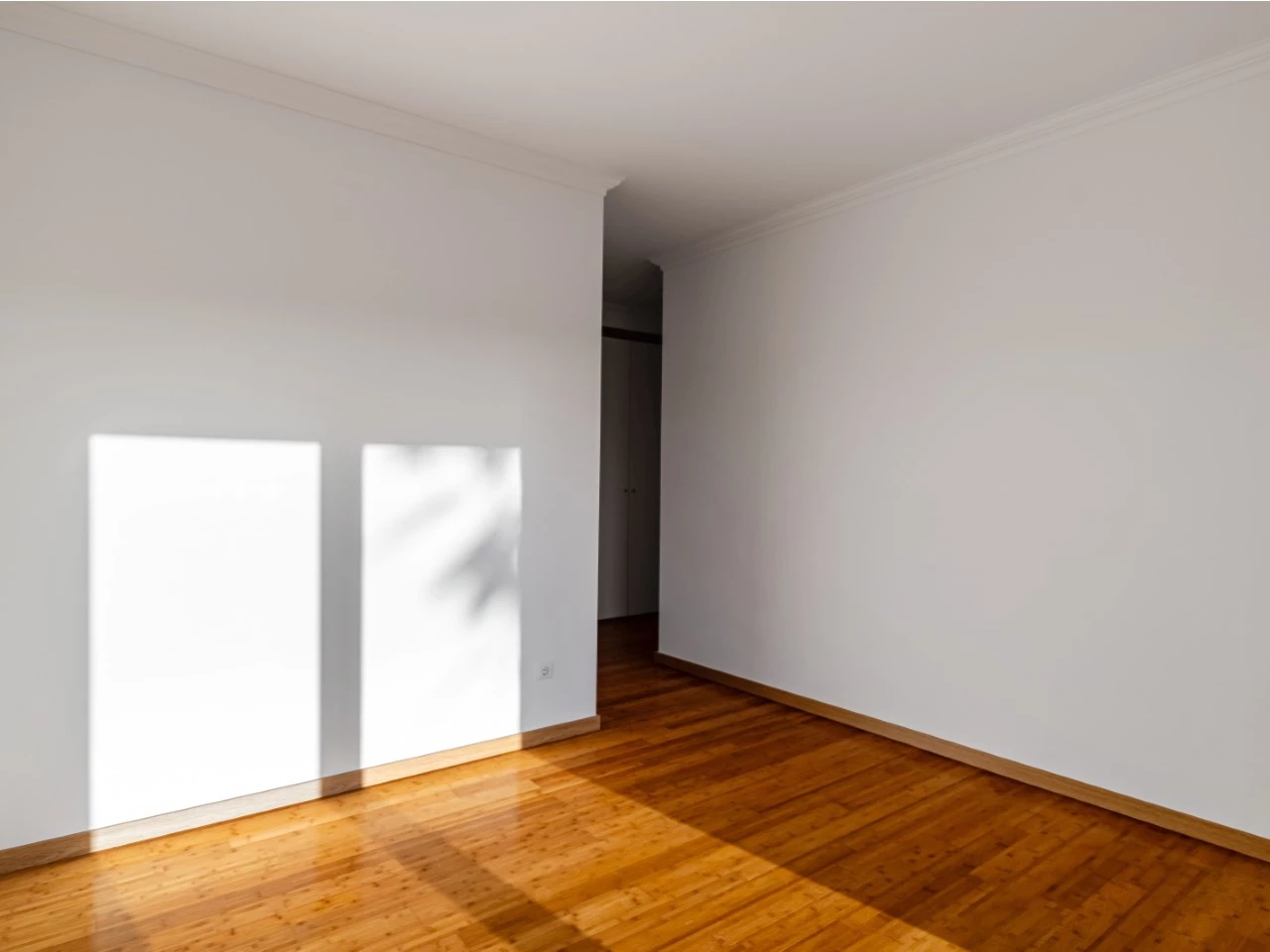 ID676aba01-0000-0500-0000-000018010441.jpg Moradia a 300m da praia com 4 quartos en-suite e vistas sobre o campo de golf e mar