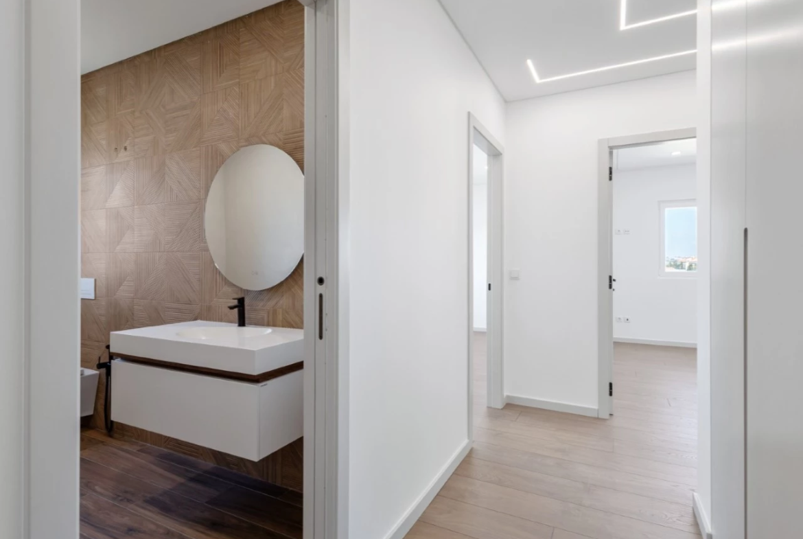 Penthouse T3 Luminosa, Confortável e Eficiente, perto das Praias