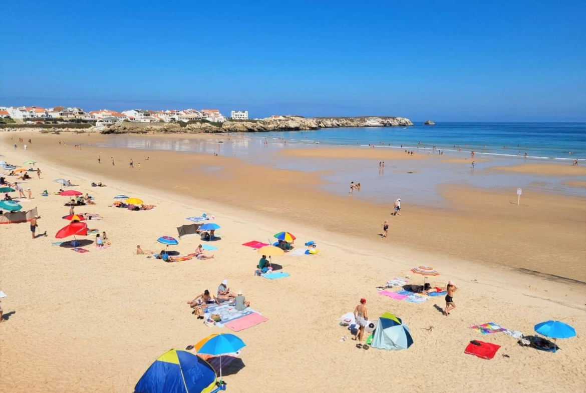 Moradia com vista campo e a apenas 5 minutos da Praia do Baleal