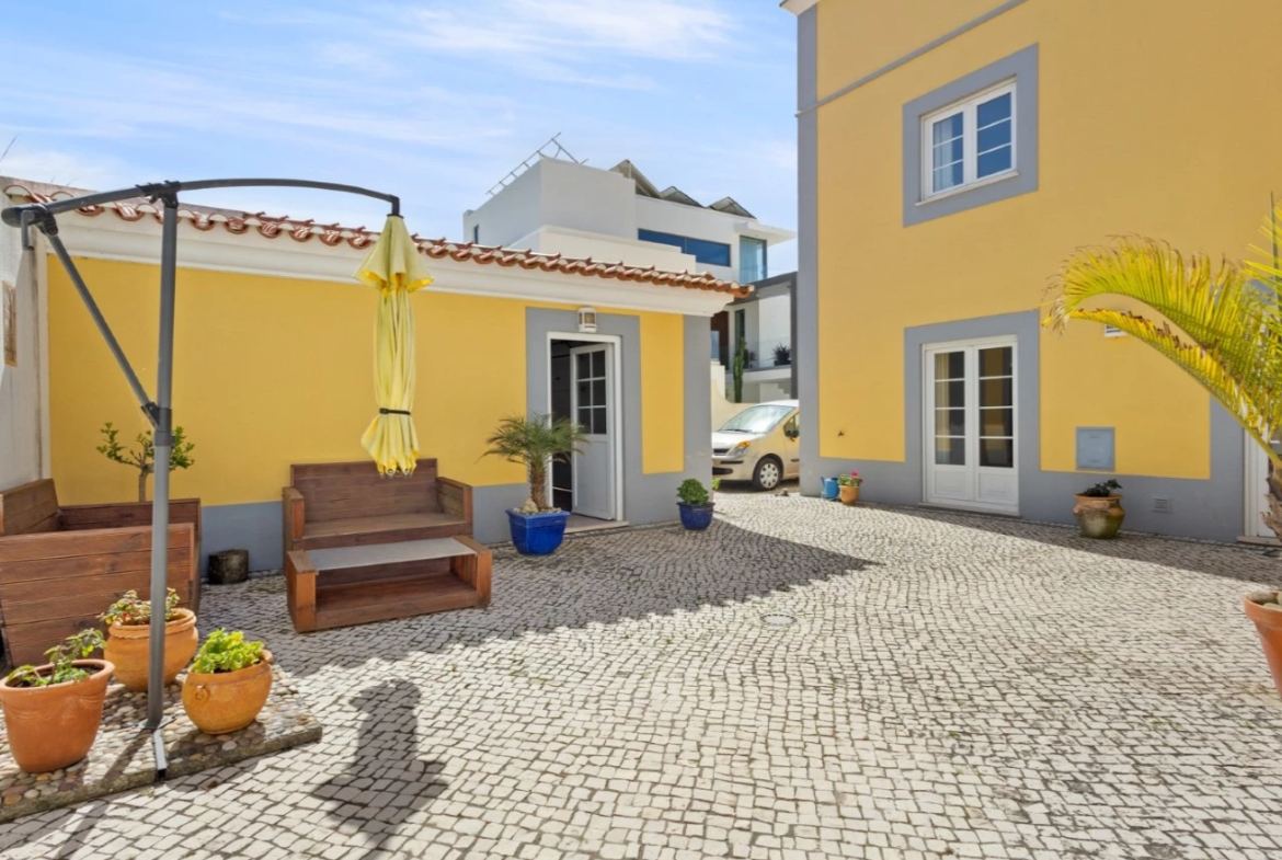 Moradia T4 com Vista Mar – Praia da Areia Branca