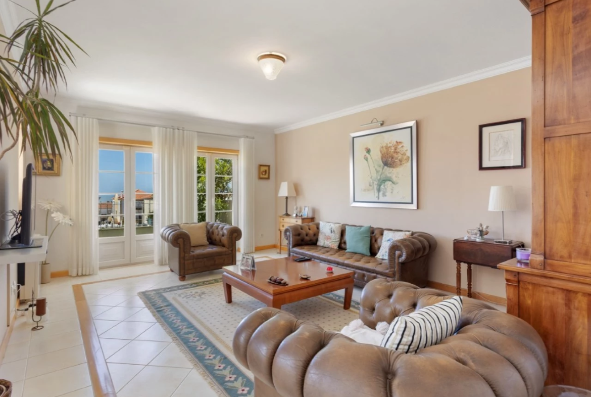 Moradia T4 com Vista Mar – Praia da Areia Branca