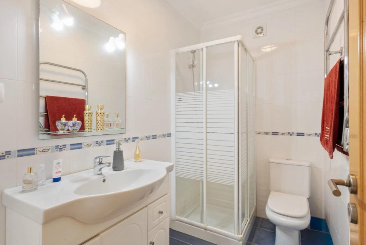 Moradia T4 com Vista Mar – Praia da Areia Branca