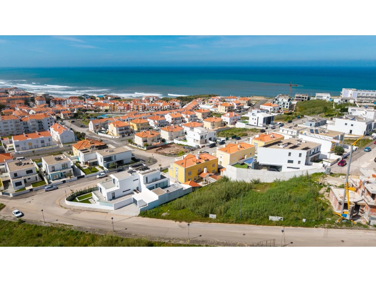 IDd6dec801-0000-0500-0000-0000193171ae.jpg Moradia T4 com Vista Mar – Praia da Areia Branca