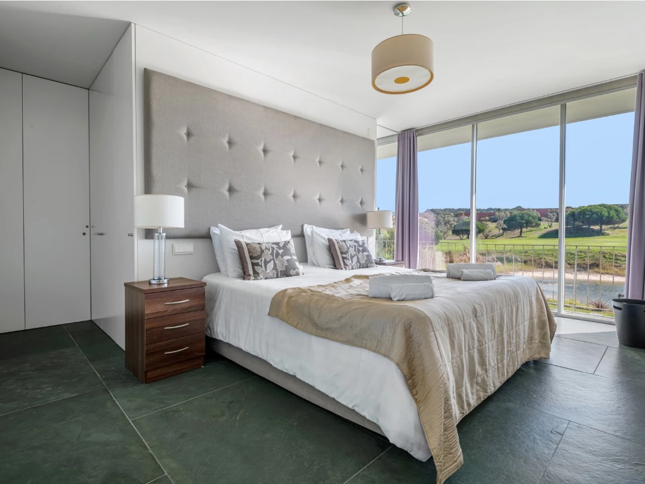 ID0ebbb101-0000-0500-0000-00001752668a.jpg Moradia isolada T4 assinada por Eduardo Souto de Moura no Exclusivo Guardian Bom Sucesso Resort em Óbidos