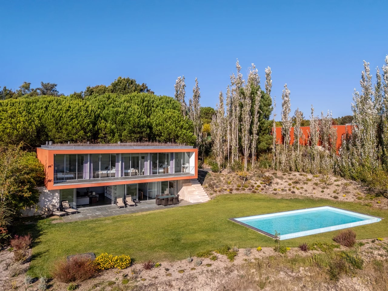 ID0ebbb101-0000-0500-0000-00001752668c.jpg Moradia isolada T4 assinada por Eduardo Souto de Moura no Exclusivo Guardian Bom Sucesso Resort em Óbidos