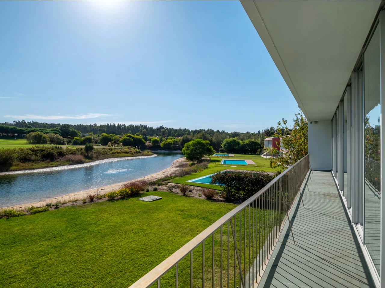 ID0ebbb101-0000-0500-0000-0000175266b8.jpg Moradia isolada T4 assinada por Eduardo Souto de Moura no Exclusivo Guardian Bom Sucesso Resort em Óbidos