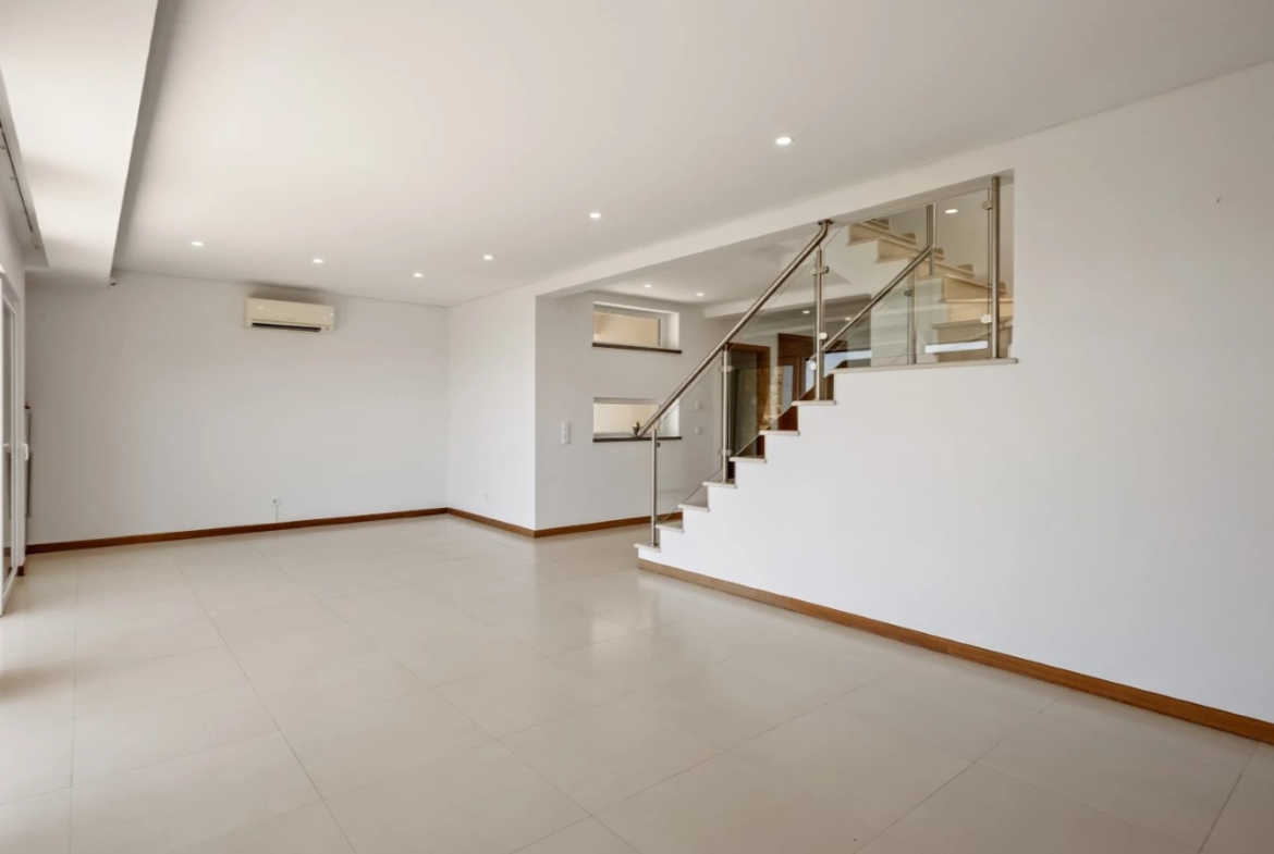 Moradia T5 com Vista Mar Deslumbrante Lourinhã > Atalaia