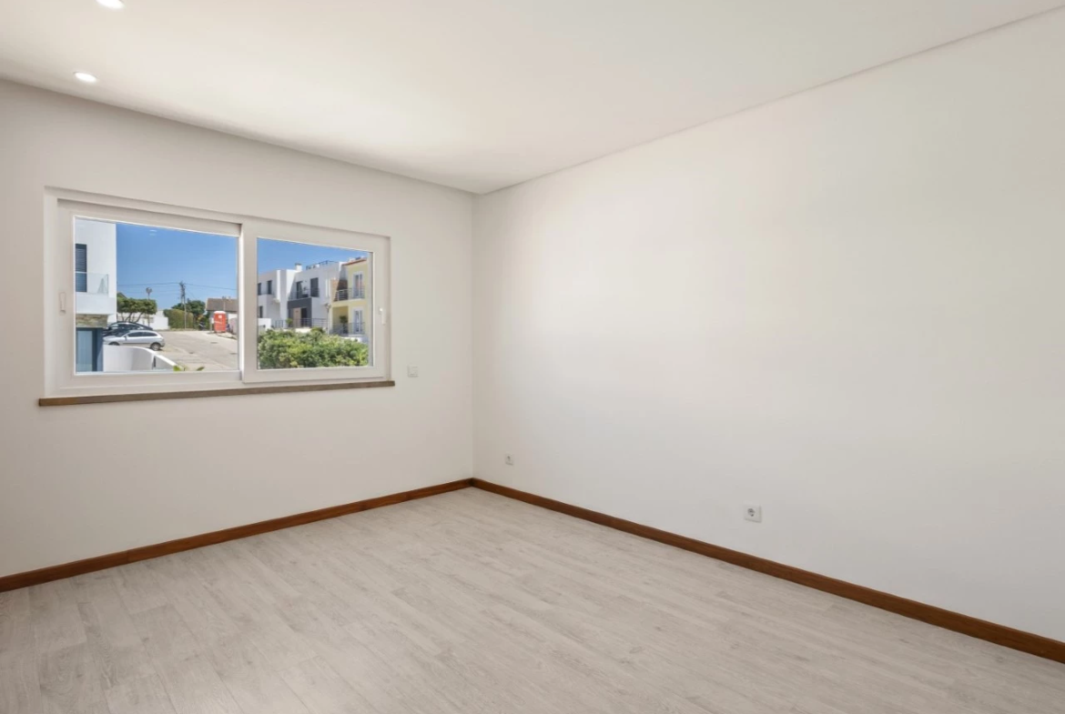 Moradia T5 com Vista Mar Deslumbrante Lourinhã > Atalaia