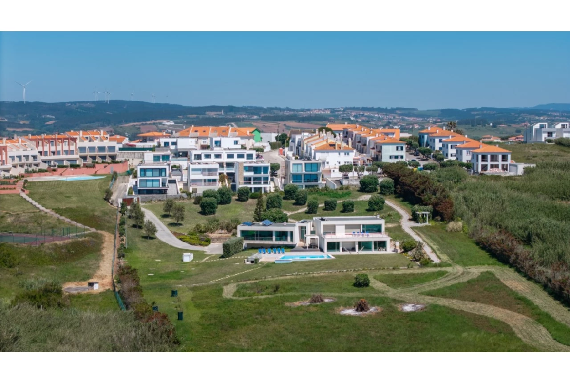Moradia T5 com Vista Mar Deslumbrante Lourinhã > Atalaia