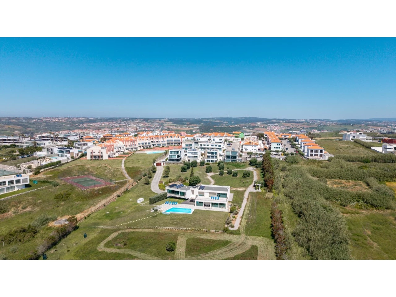 ID750bcd01-0000-0500-0000-00001984e6f1.jpg Moradia T5 com Vista Mar Deslumbrante Lourinhã > Atalaia