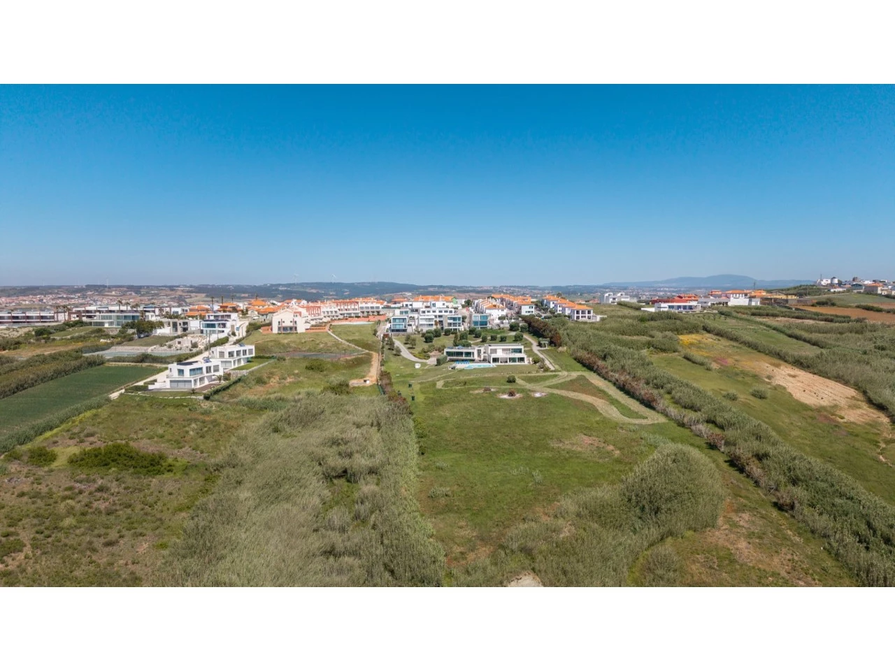 ID750bcd01-0000-0500-0000-00001984e6f9.jpg Moradia T5 com Vista Mar Deslumbrante Lourinhã > Atalaia