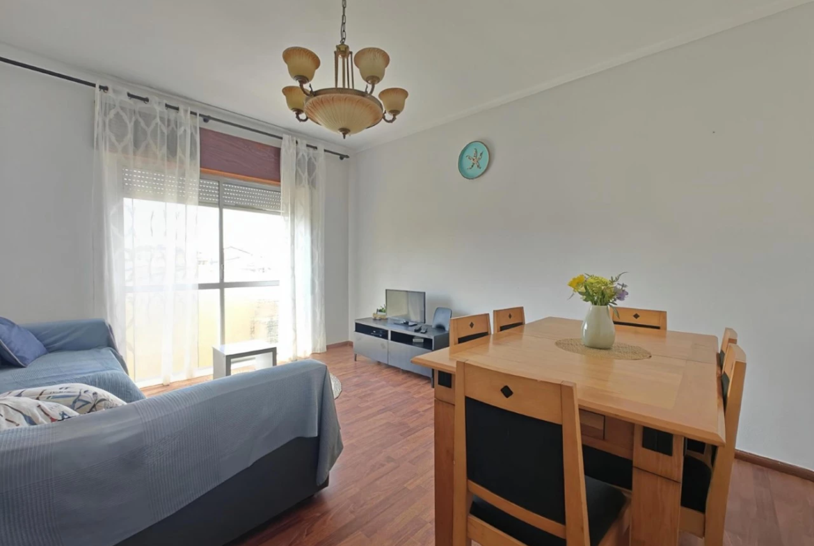 Apartamento T3 com boa exposição solar e ótima rentabilidade