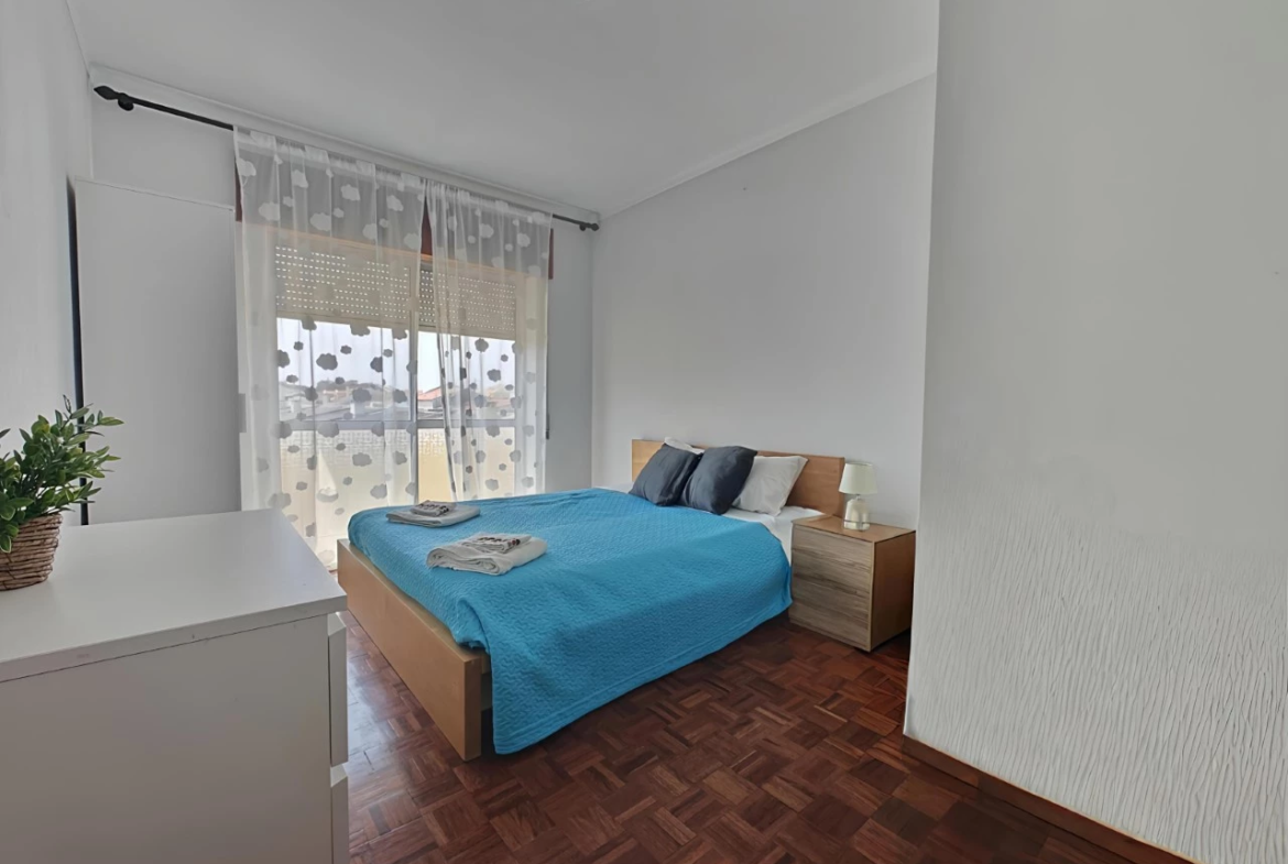 Apartamento T3 com boa exposição solar e ótima rentabilidade