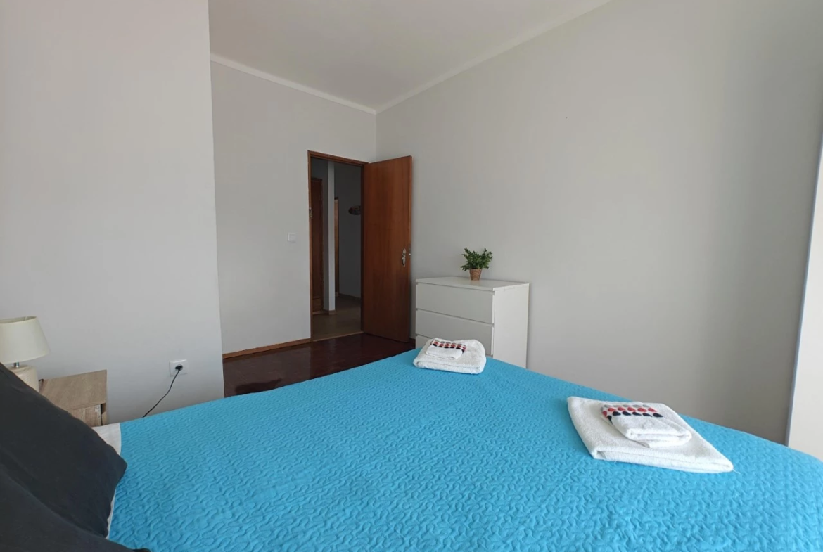 Apartamento T3 com boa exposição solar e ótima rentabilidade