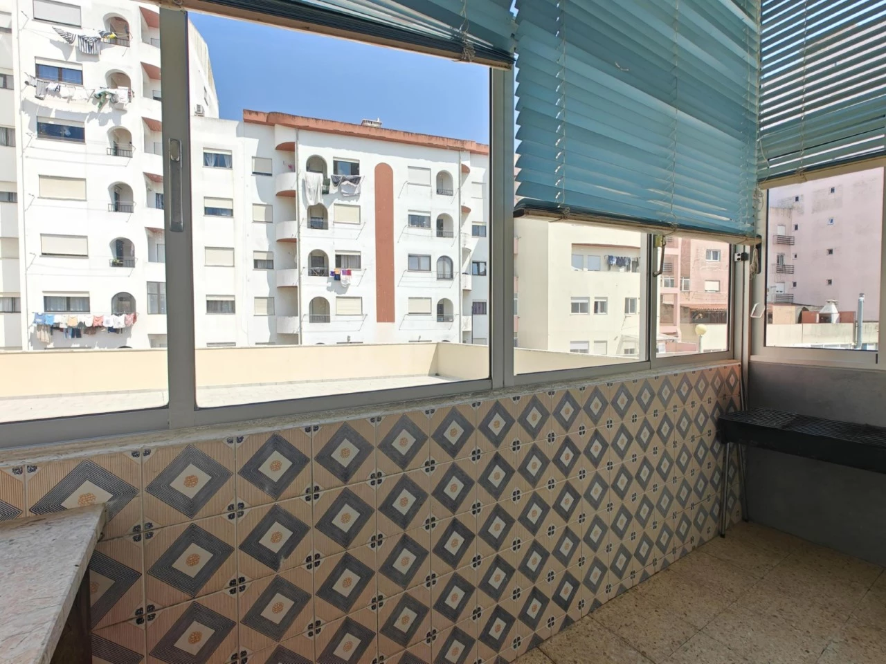 Apartamento T3 com boa exposição solar e ótima rentabilidade