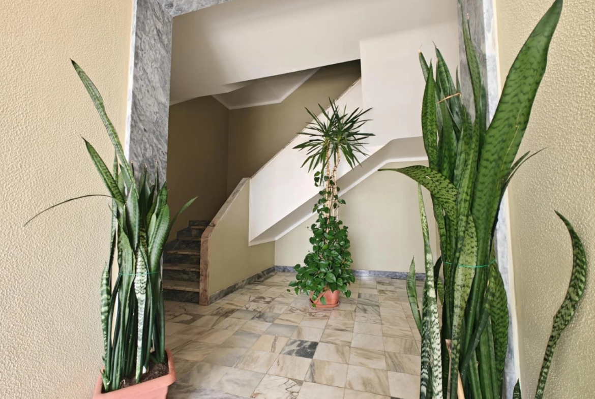 Apartamento T3 com boa exposição solar e ótima rentabilidade