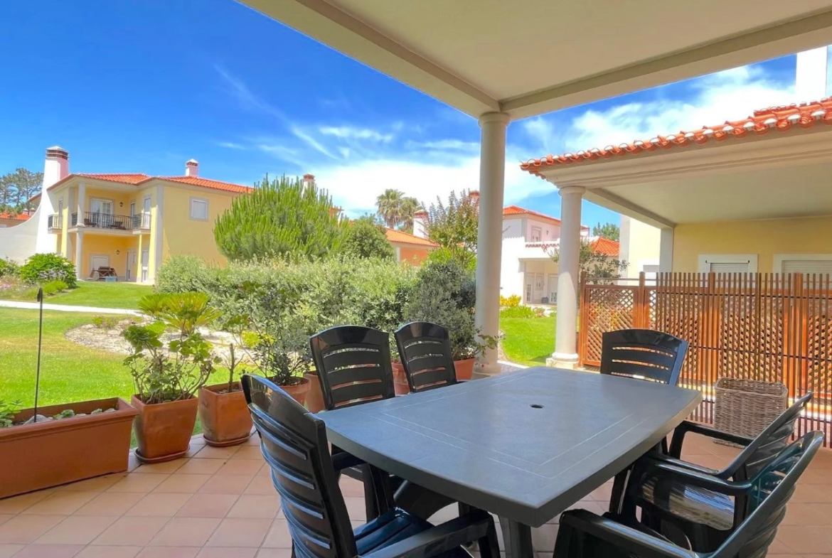 Moradia T3 na Exclusiva Vila dos Príncipes no Praia d’El Rey Beach & Golf Resort