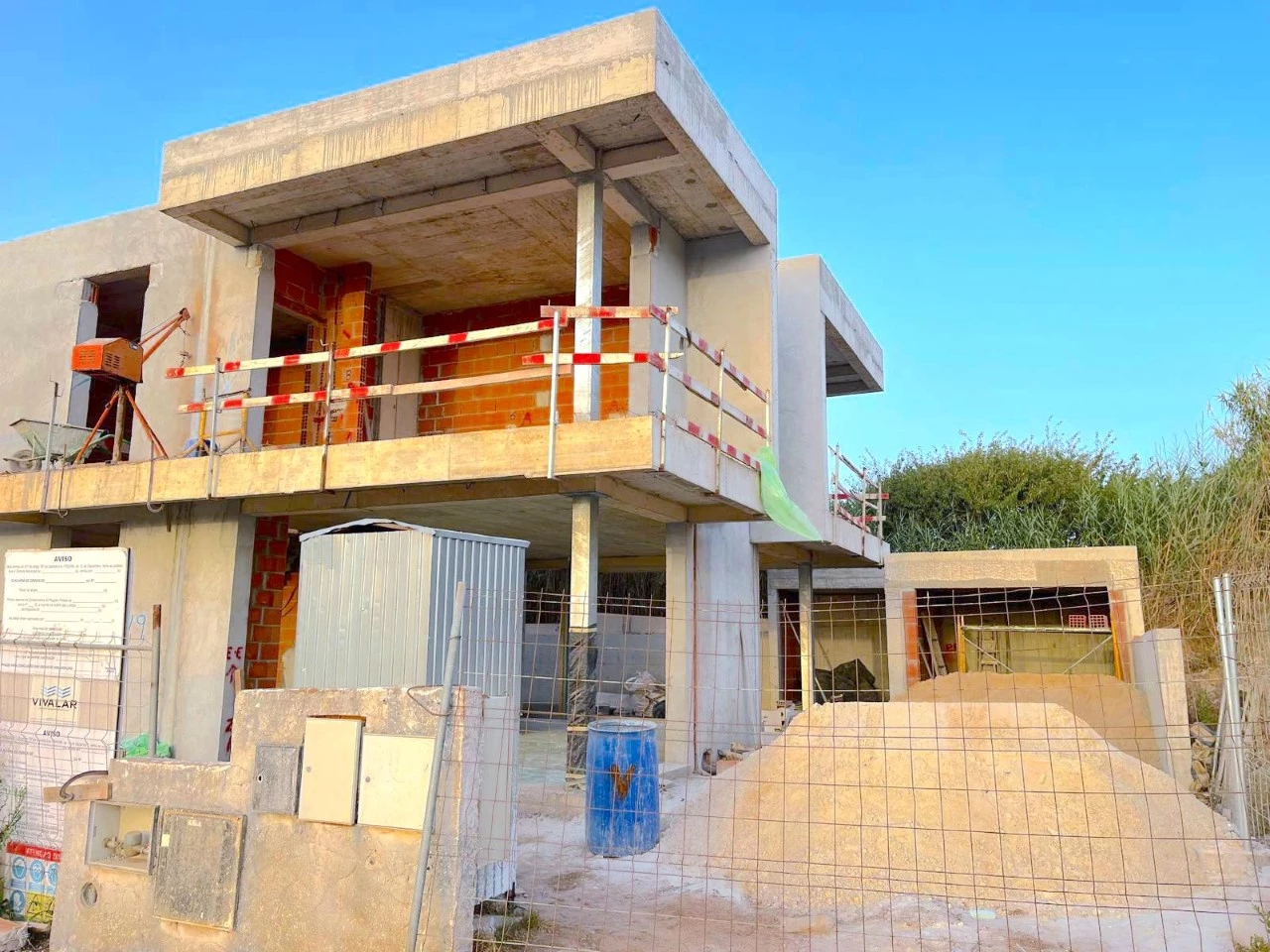 ID1242d601-0000-0500-0000-00001a24a13d.jpg Moradia contemporânea com piscina e vista mar a 4 minutos da praia da Areia Branca