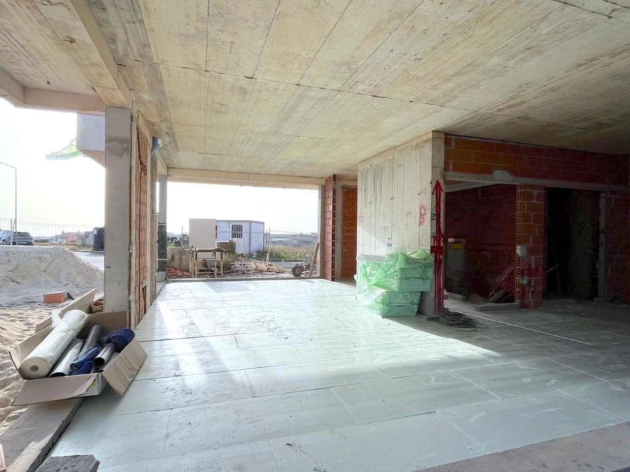 ID1242d601-0000-0500-0000-00001a24a146.jpg Moradia contemporânea com piscina e vista mar a 4 minutos da praia da Areia Branca