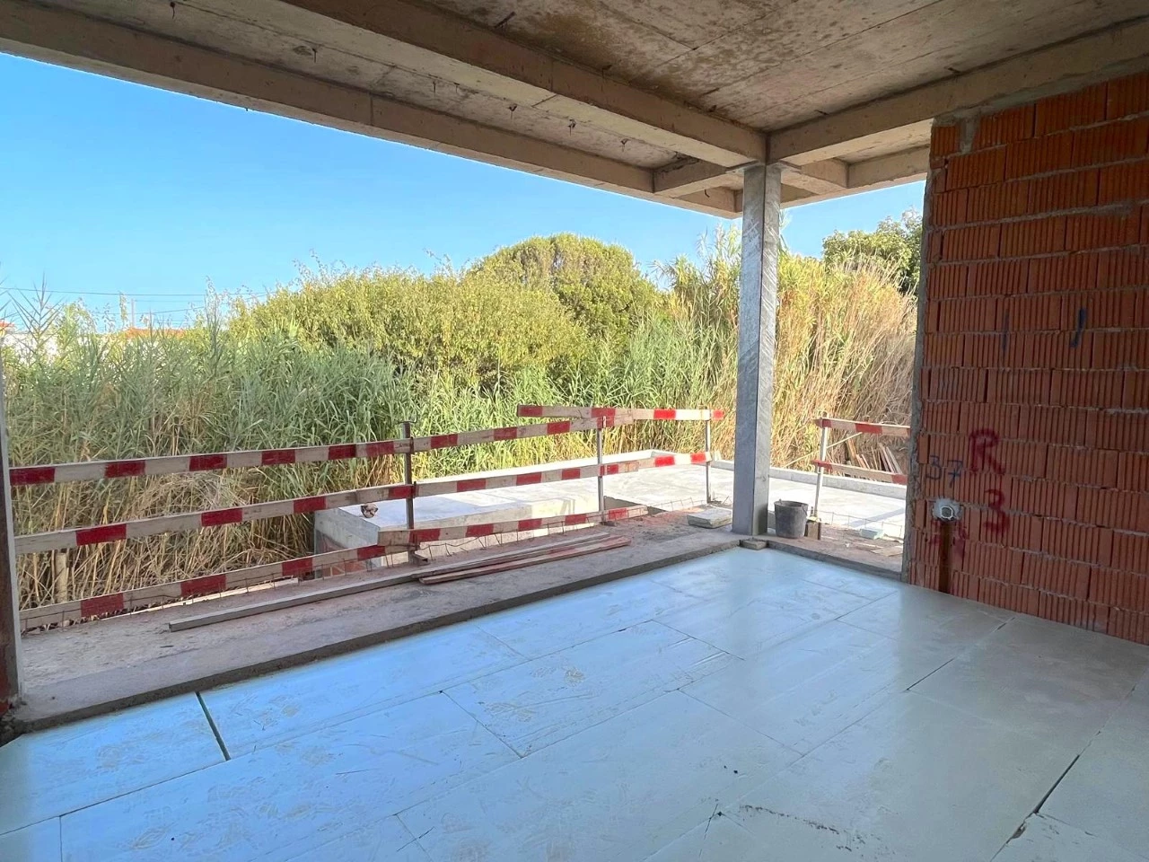 ID1242d601-0000-0500-0000-00001a24a14b.jpg Moradia contemporânea com piscina e vista mar a 4 minutos da praia da Areia Branca