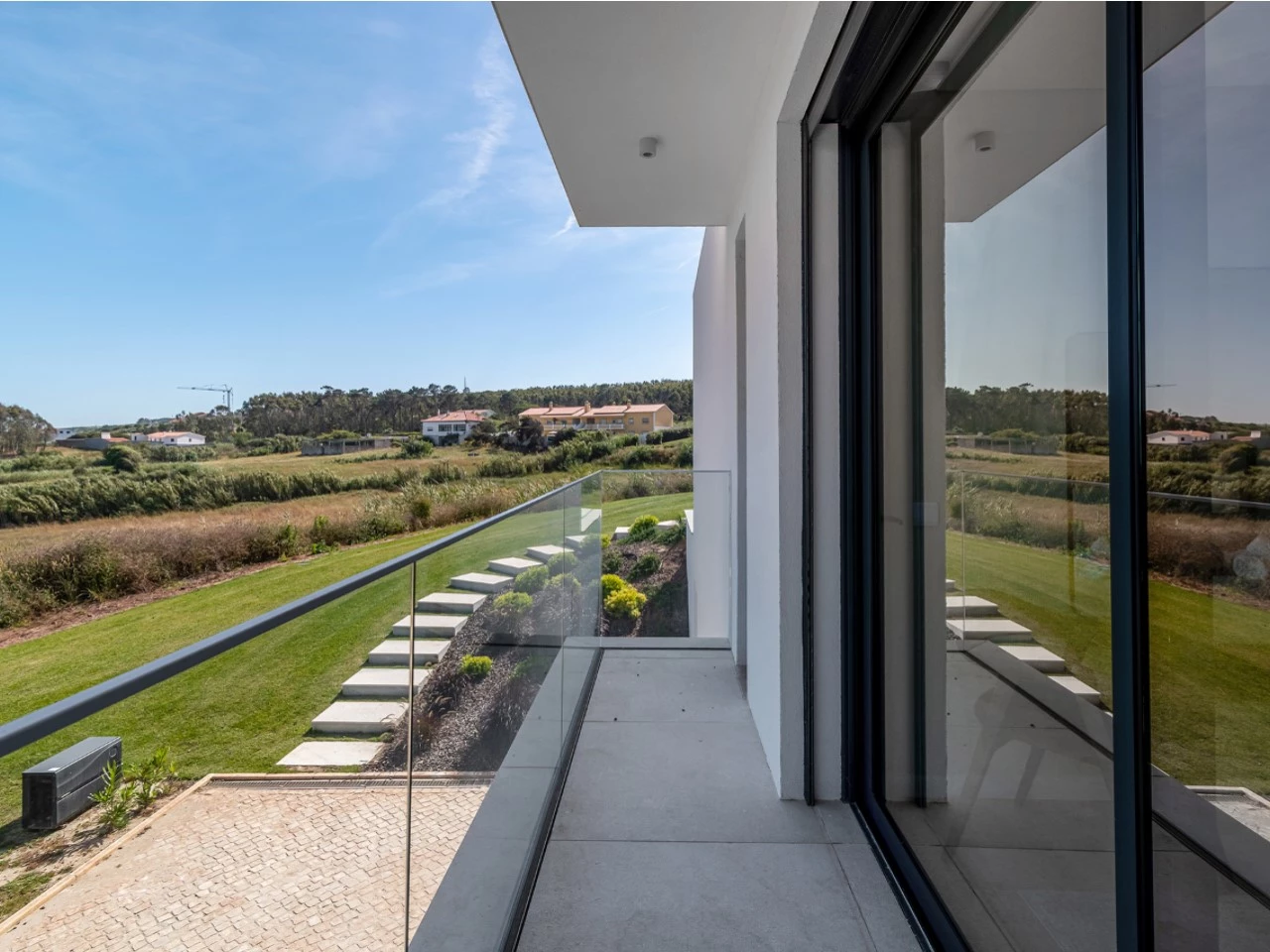 Moradia com 1,8 hectares de terreno e vistas deslumbrantes