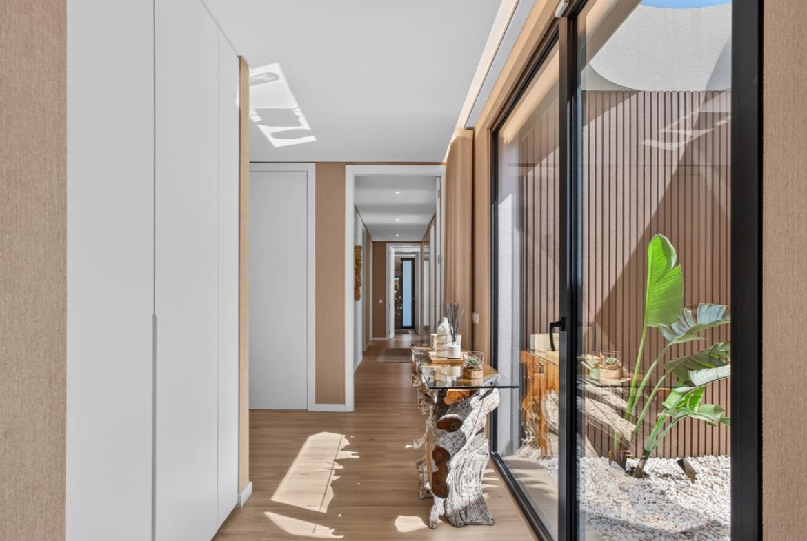 Moradia com 1,8 hectares de terreno e vistas deslumbrantes