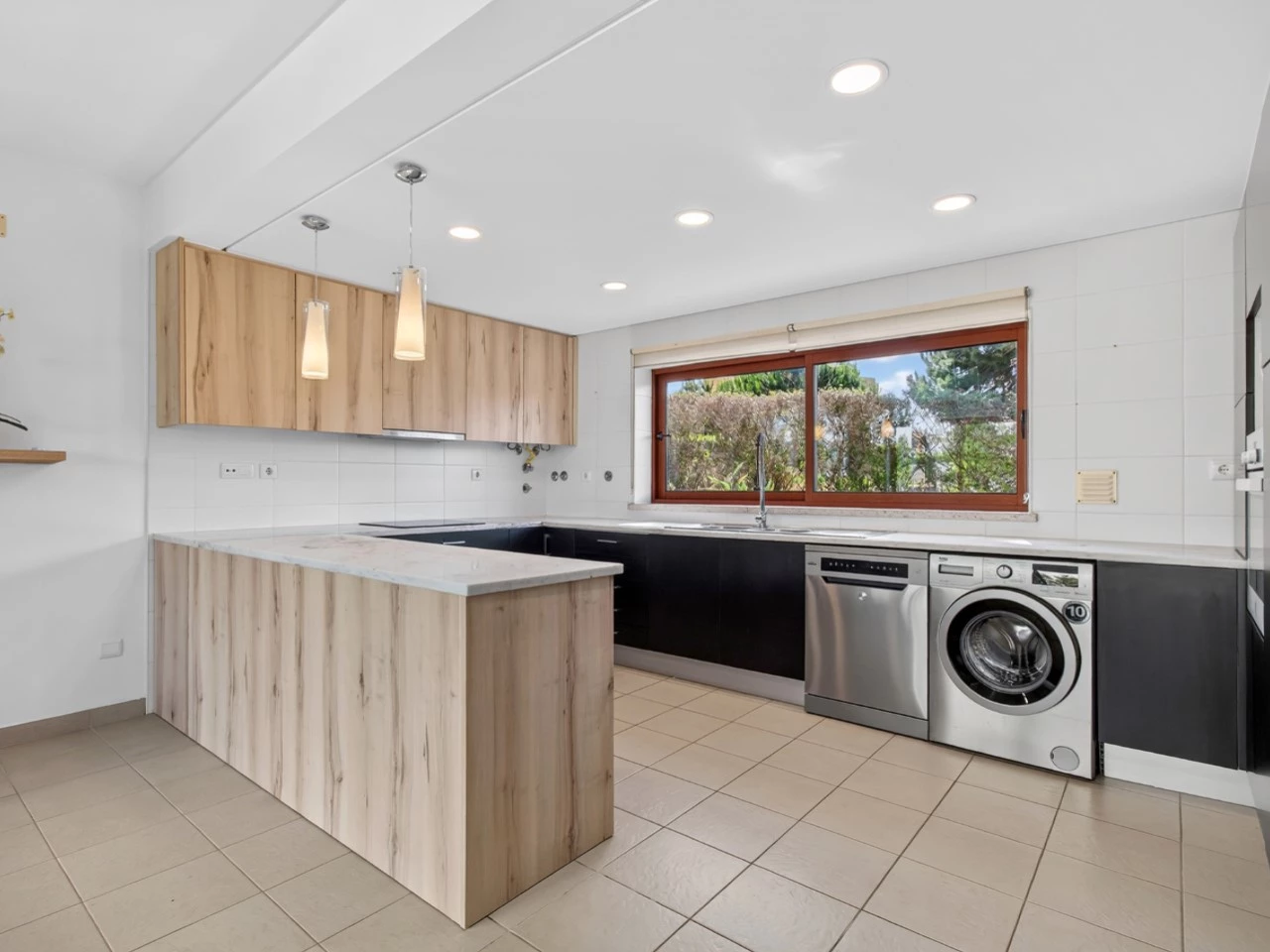 Moradia T3 com piscina e vista para a lagoa