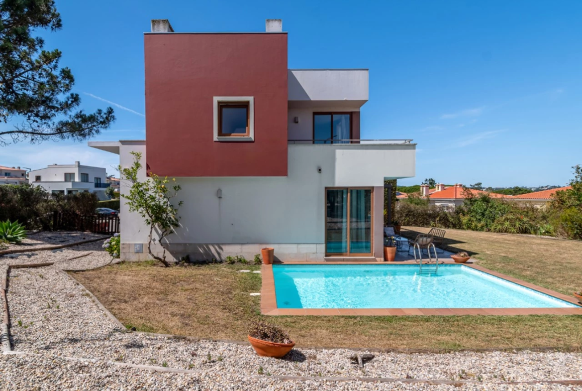 Moradia T3 com piscina e vista para a lagoa
