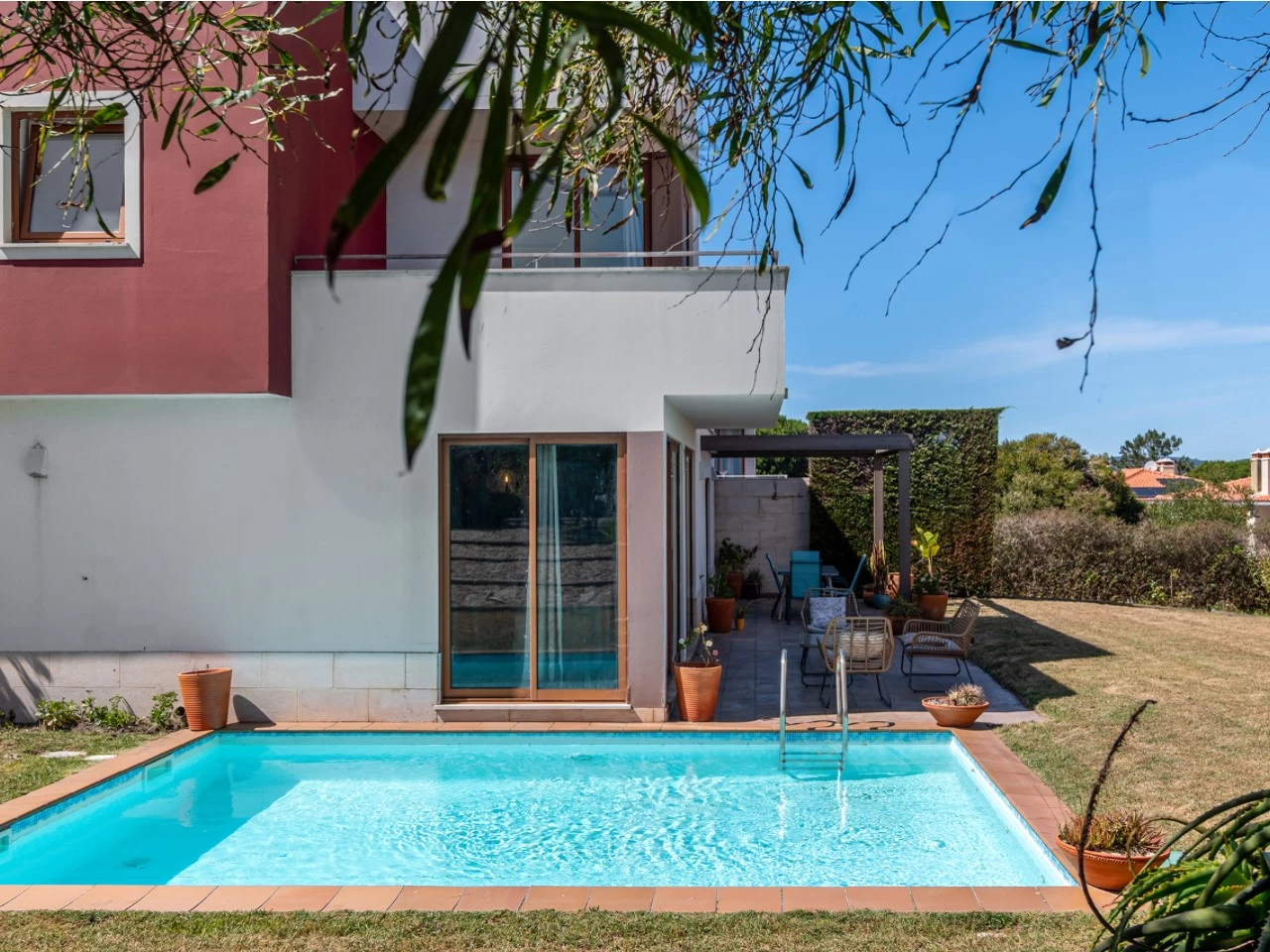 Moradia T3 com piscina e vista para a lagoa
