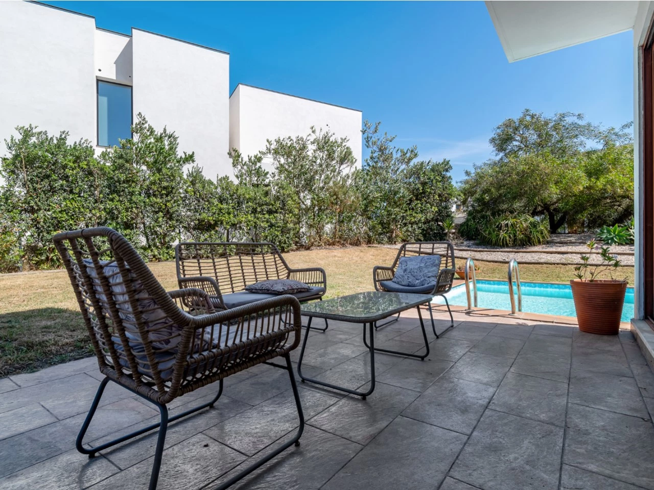 Moradia T3 com piscina e vista para a lagoa