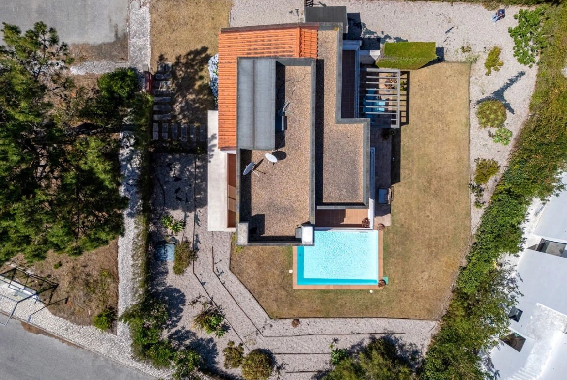 Moradia T3 com piscina e vista para a lagoa