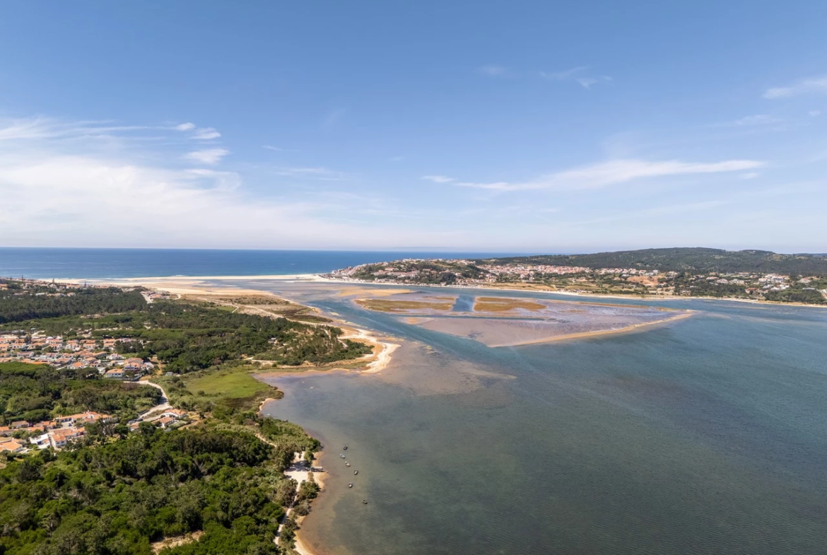 Moradia T3 com piscina e vista para a lagoa