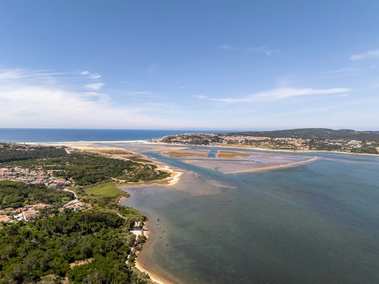 Moradia T3 com piscina e vista para a lagoa