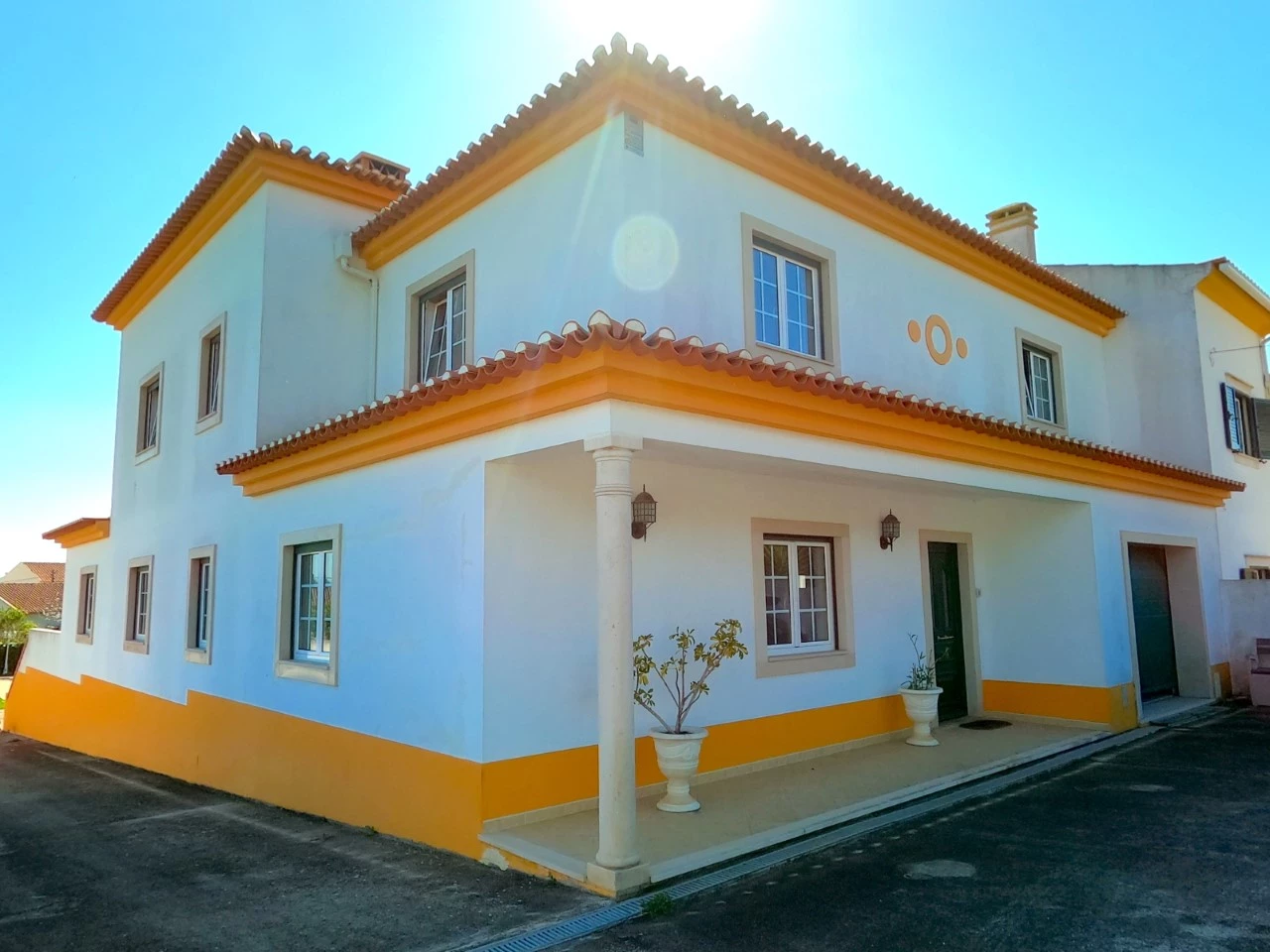IDe7ddd301-0000-0500-0000-000019f0ad6c.jpg Moradia T4 com jardim, piscina e garagem, muito perto de Óbidos e das praias