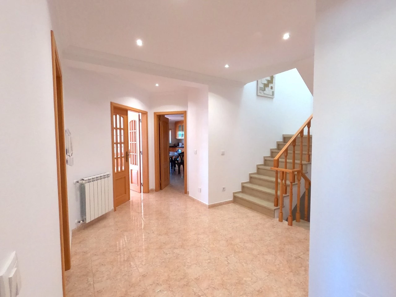 IDe7ddd301-0000-0500-0000-000019f0ad76.jpg Moradia T4 com jardim, piscina e garagem, muito perto de Óbidos e das praias